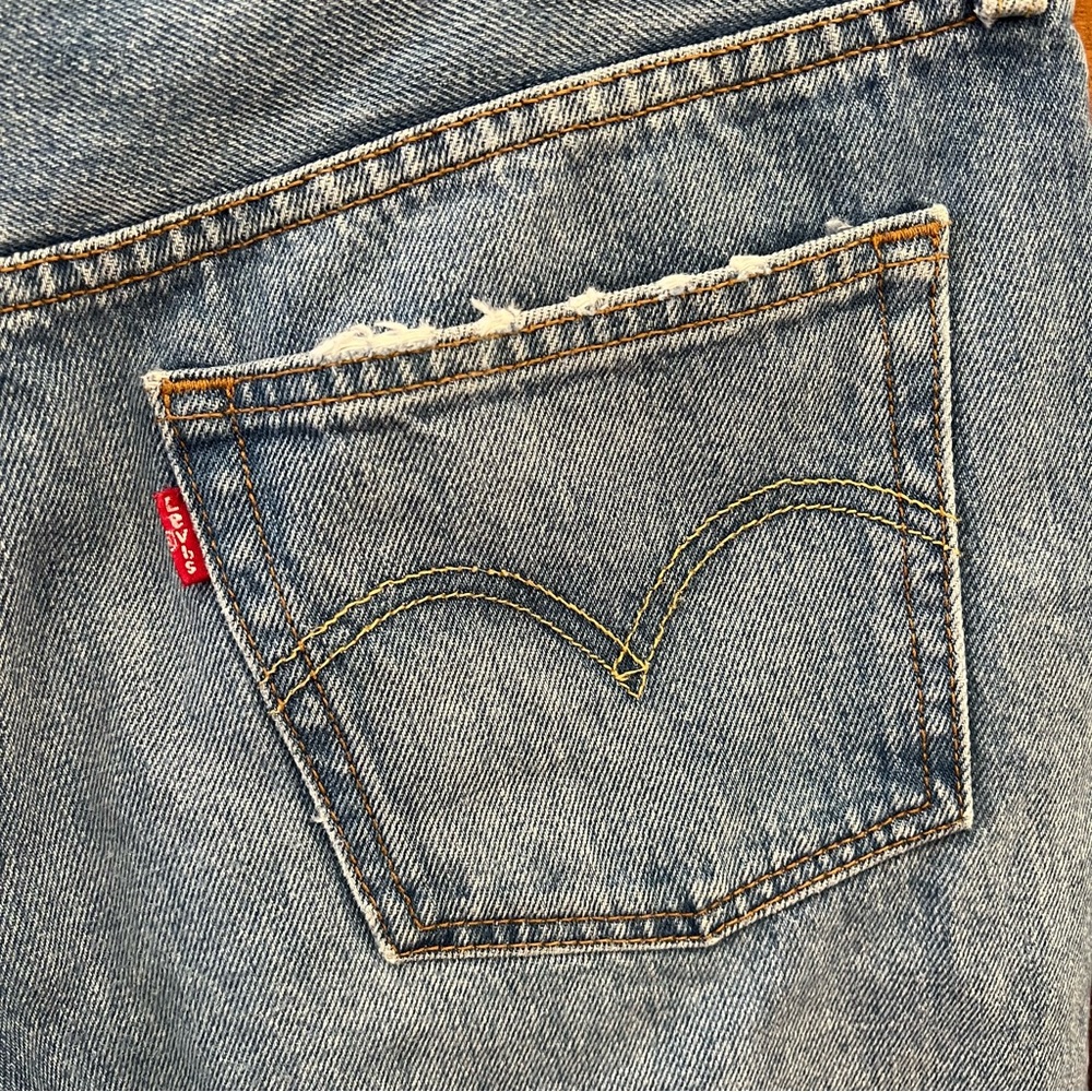 Levi’s 501 Distressed Denim Shorts - Picture 10 of 12